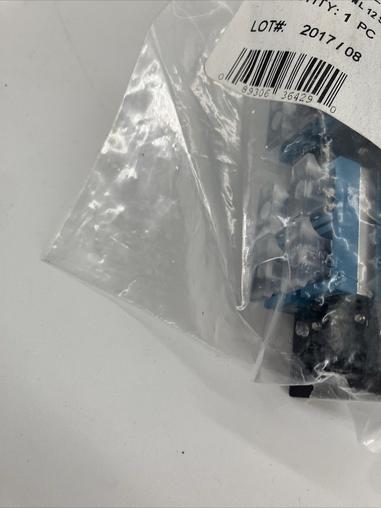 hellermanntyton VFAP6DSMSCZ Fiber Adapter Panel Preloaded With 6 Duplex