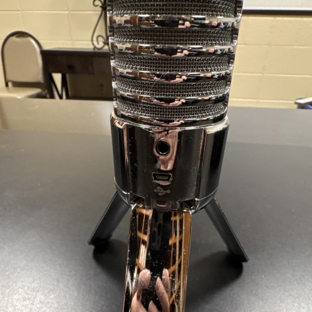 Samson Meteor Mic USB Studio Microphone, Silver, Mute Button, Headphone Jack