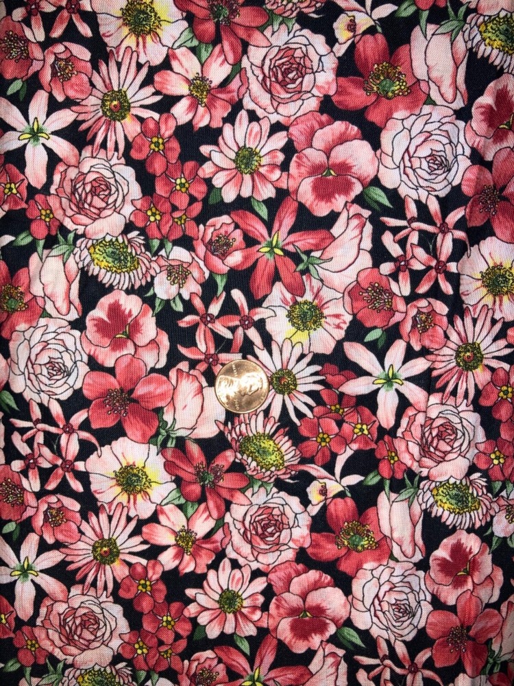 HOFFMAN "Second Generations #5004-Red" QUILT SEW FABRIC