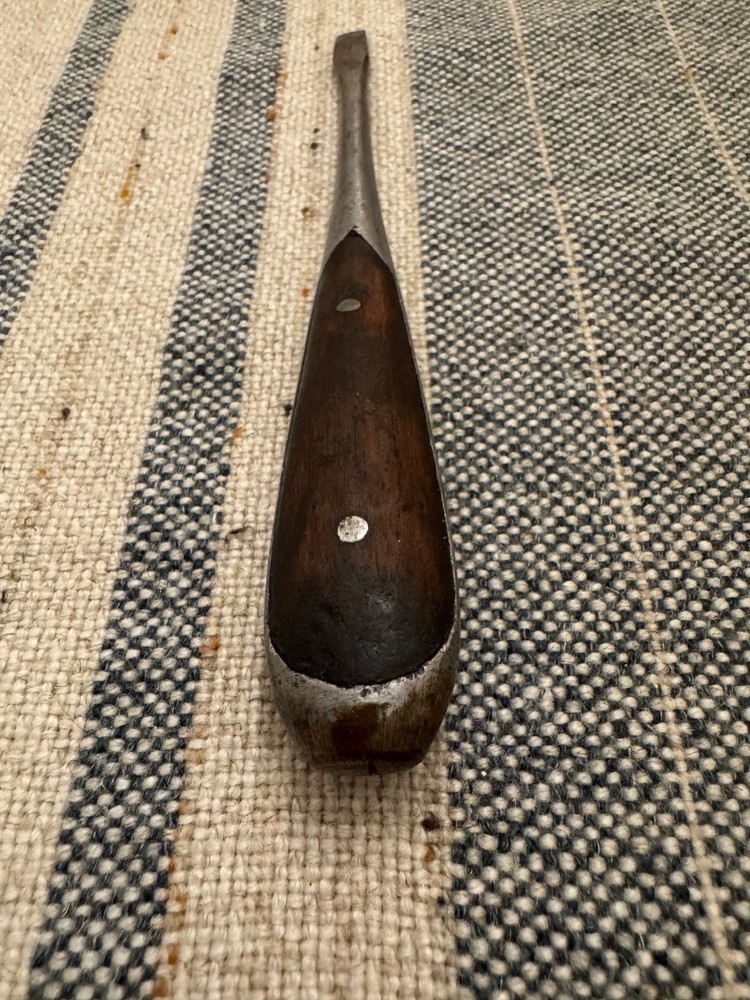 Perfect Handle Old Split Wood Screwdriver - Small - Unmarked Old