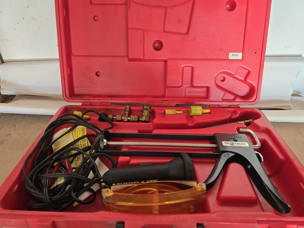 Universal AC Leak Detection Kit