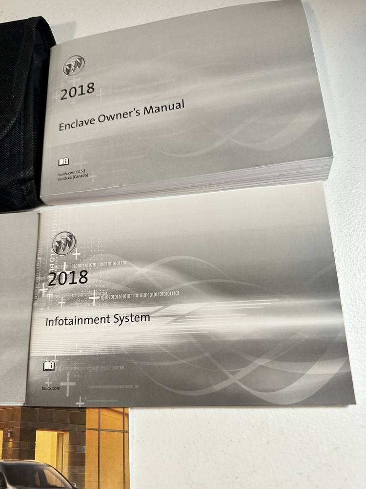 2018 Buick Enclave Owner's Manual Set