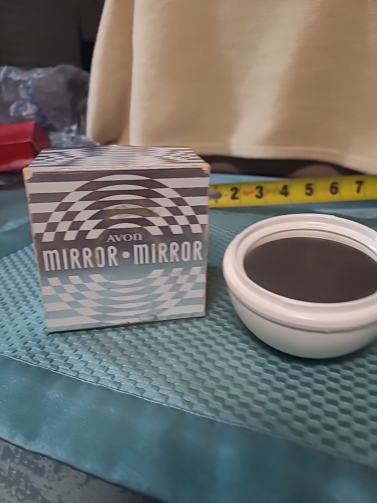 VINTAGE AVON MIRROR MIRROR (BIN SS)
