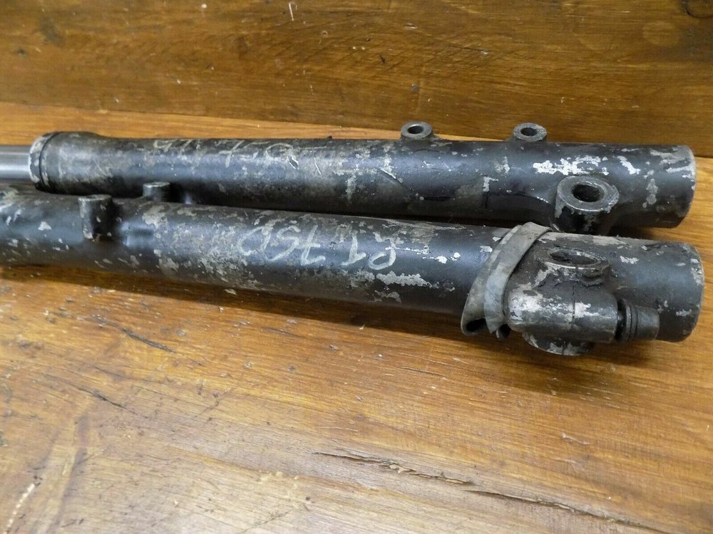 KAWASAKI GT750 FRONT FORK LEGS