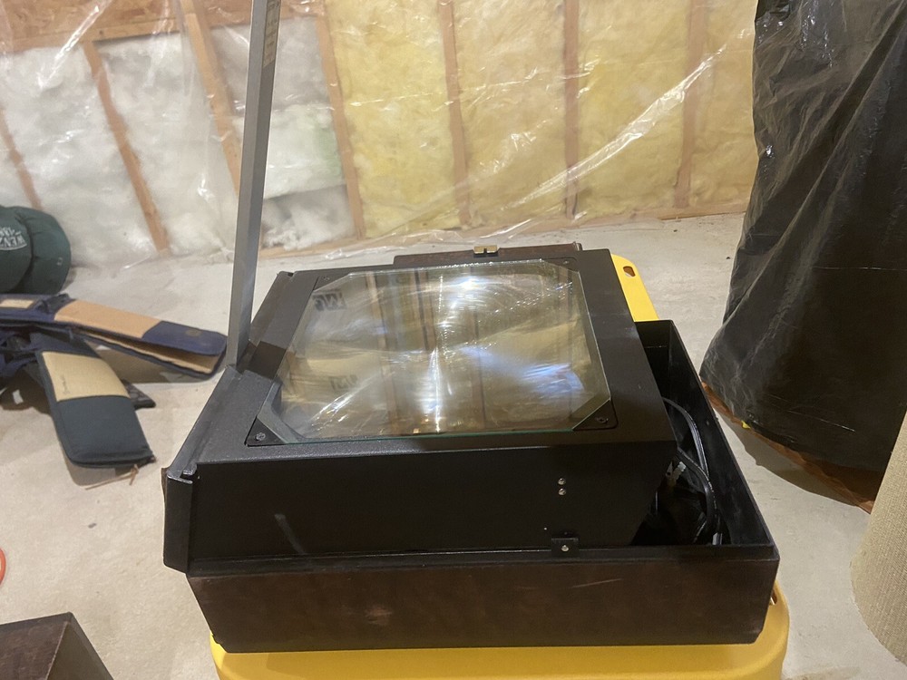 Buhl Escort Projector