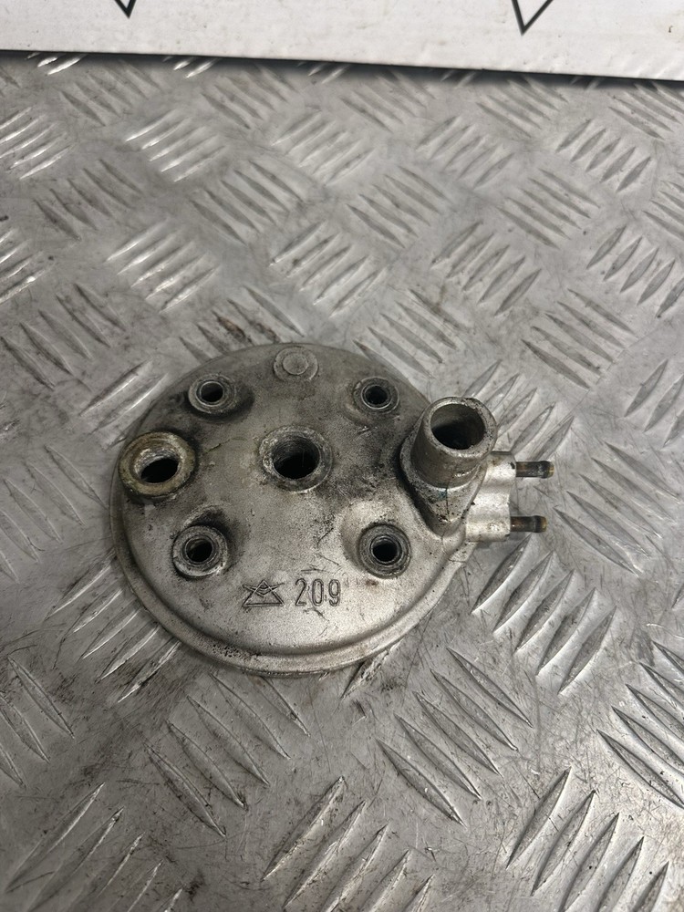 AM6 DT50 etc… ENGINE CYLINDER  HEAD COVER OEM