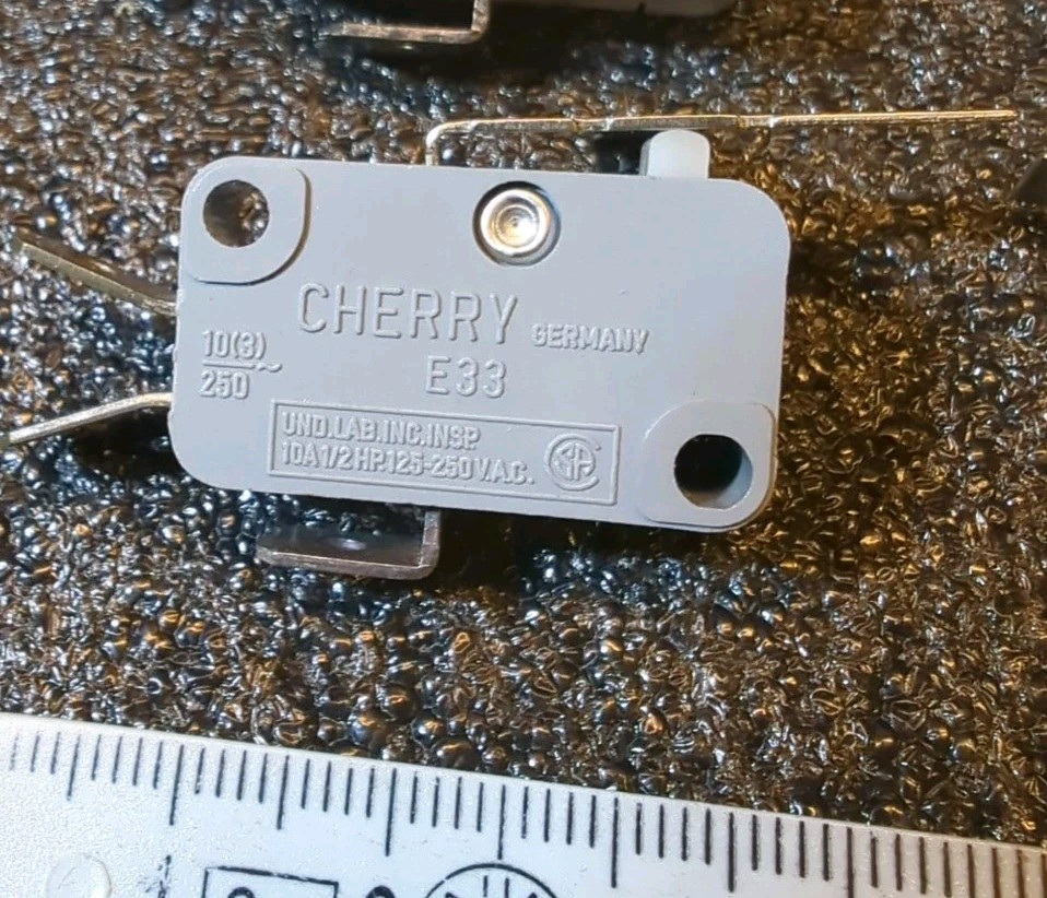 5x CHERRY MICRO SWITCH E33 125-250 VAC 10A MICRO SWITCH with LEVER NEW
