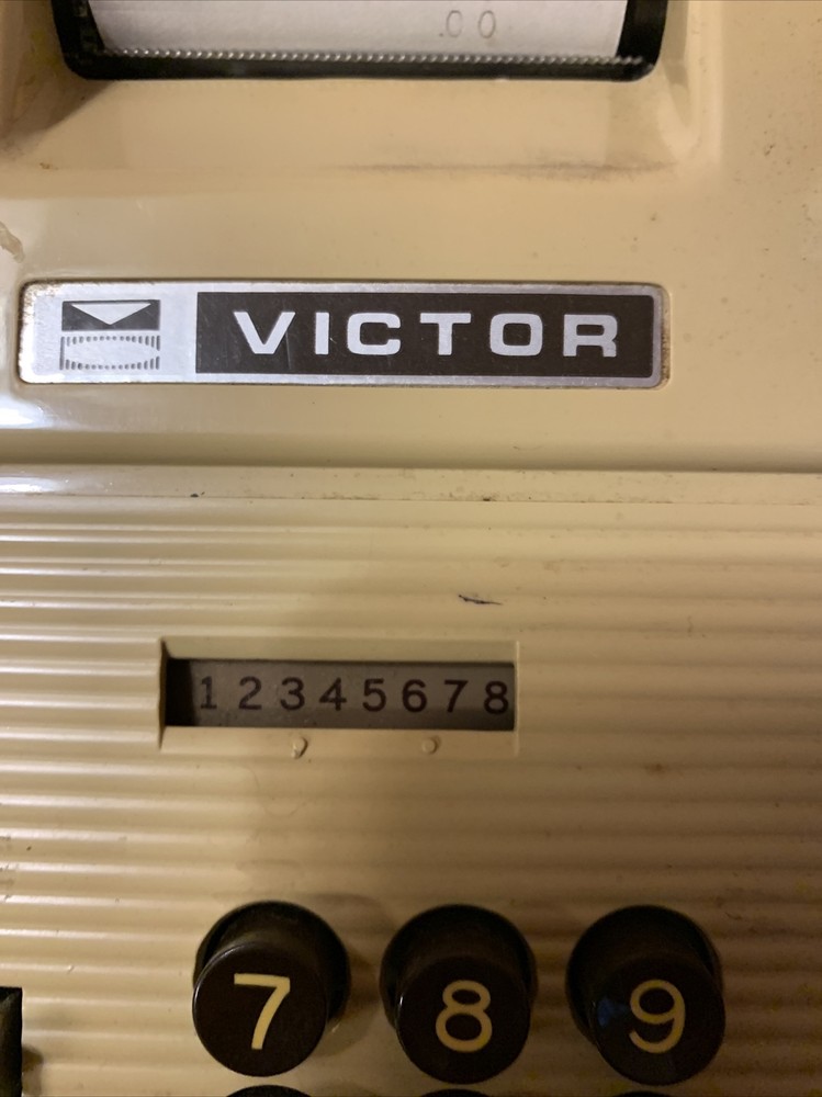 Victor Adding Machine 215A. With Dust Cover.
