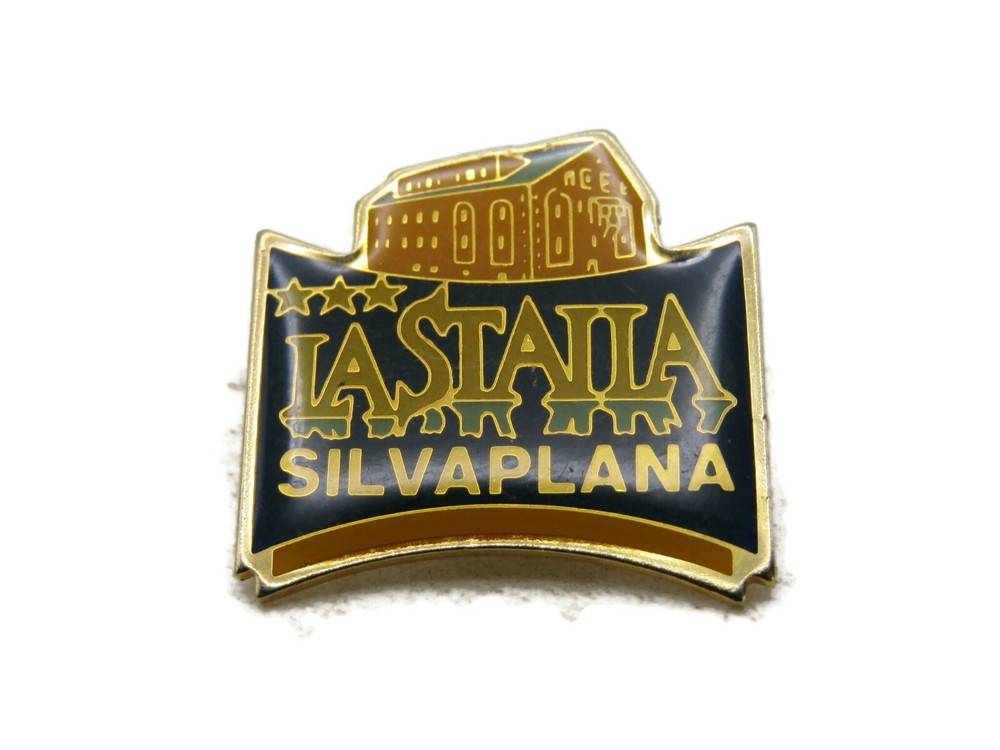 La Staila Silvaplana Pin Gold Tone