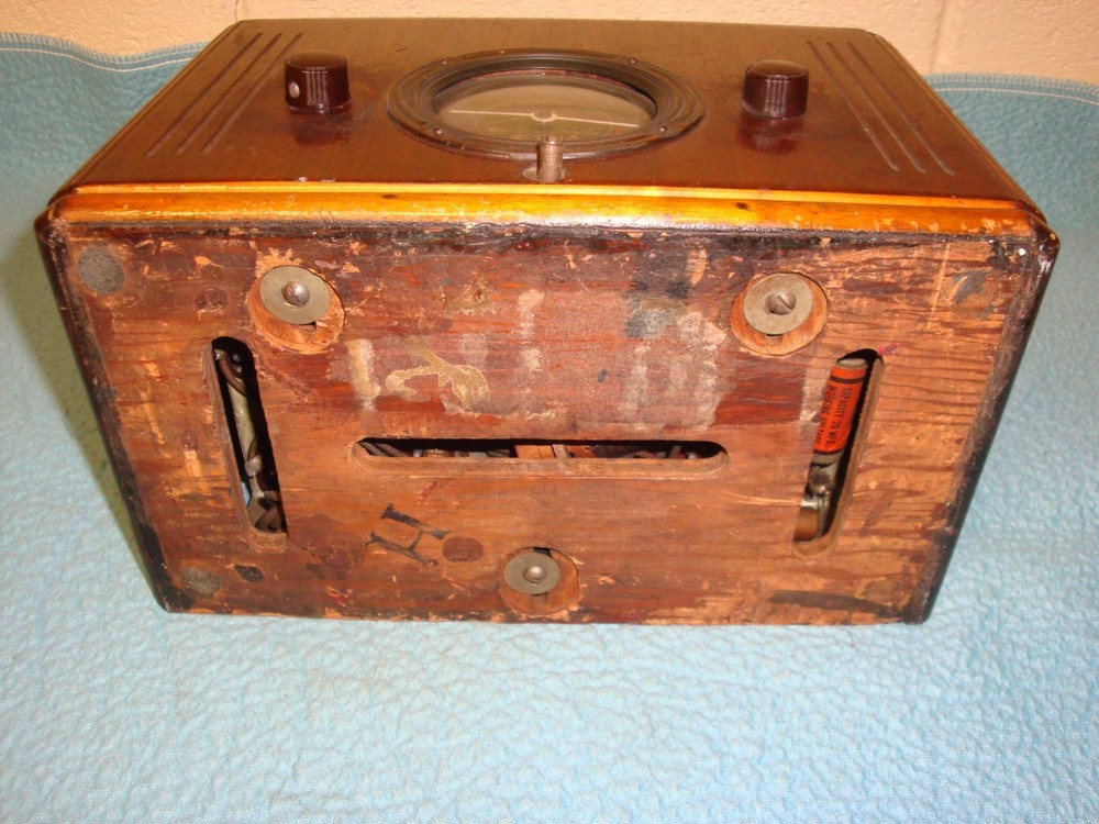 Aetna Radio
