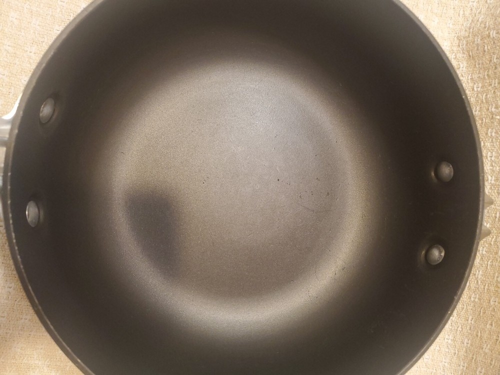 Calphalon Select Space-Saving Hard-Anodized Nonstick 7-Piece Cookware Set