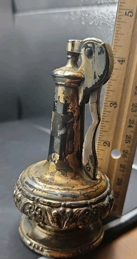 VINTAGE RONSON "DECANTER" TABLE LIGHTER