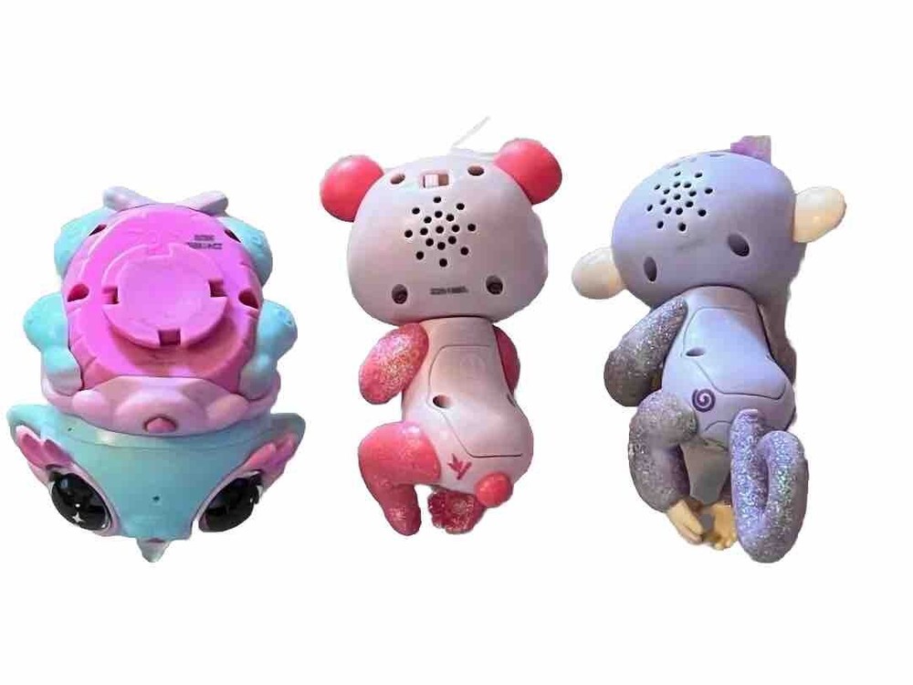 2 WowWee Fingerlings Interactive Collectibles & 1 Pixie Belle Needs Battery Cute