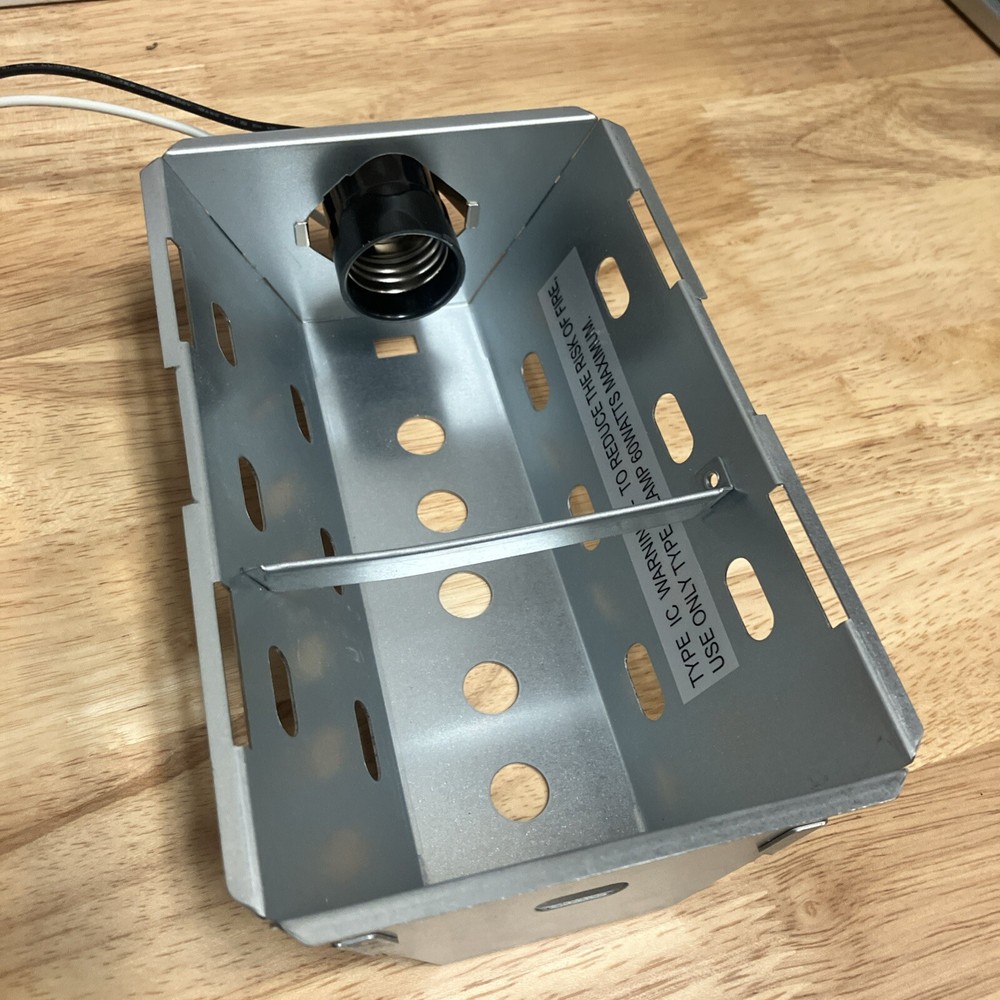 Utilitech 7123-02 Reflector Replacement 0498842 NEW