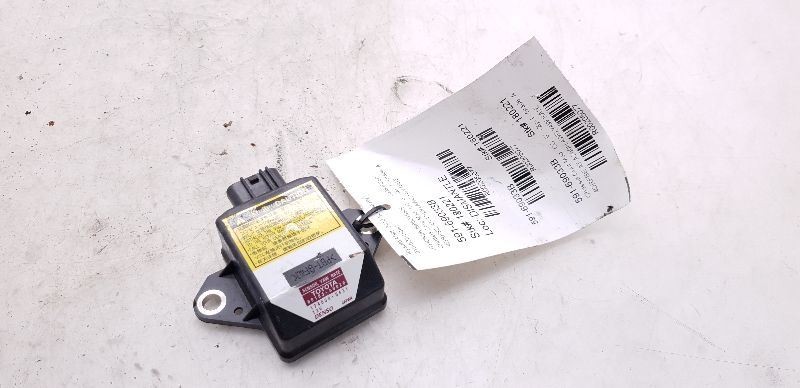 06-08 LEXUS IS250 YAW RATE CONTROL MODULE ECM ASSEMBLY