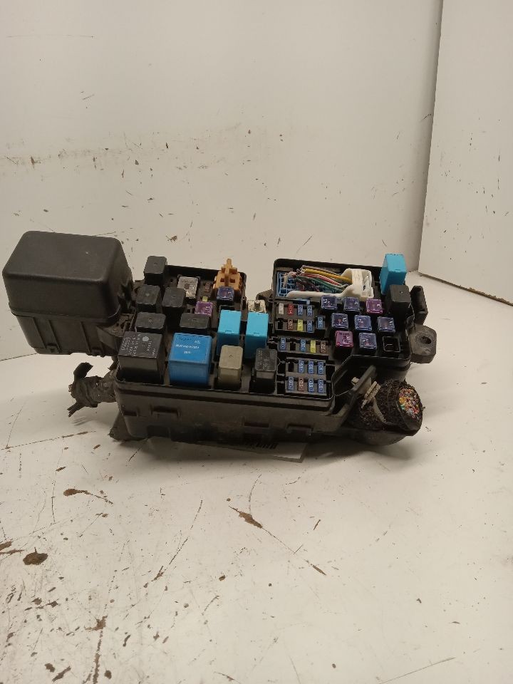 Used Fuse Box Engine fits: 2012 Mazda 3 Grade A