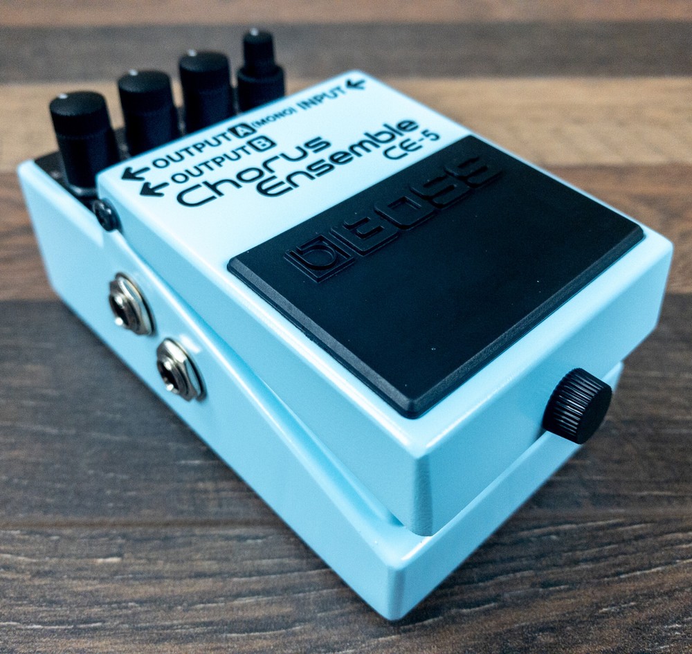 Boss CE-5 Chorus Ensemble Guitar Effects Pedal