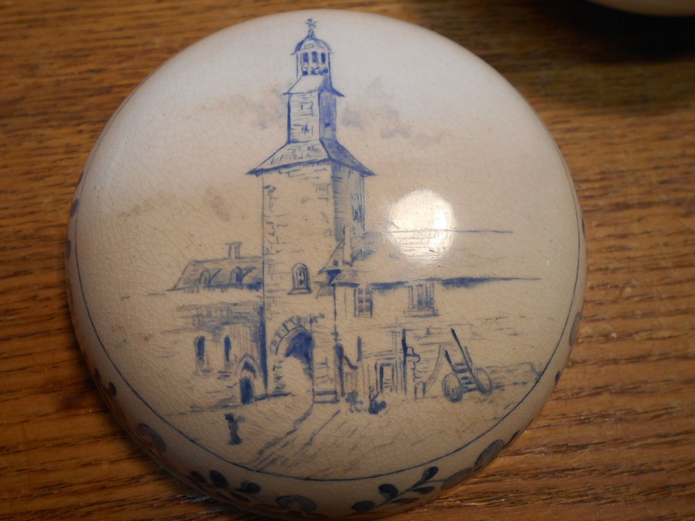 Hand Painted Antique Ceramic / Pottery Trinket Box