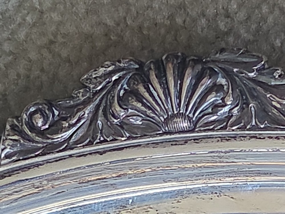 A Large Oval Solid Sterling Silver Serving Tray - Walker & Hall Sheffield 1908