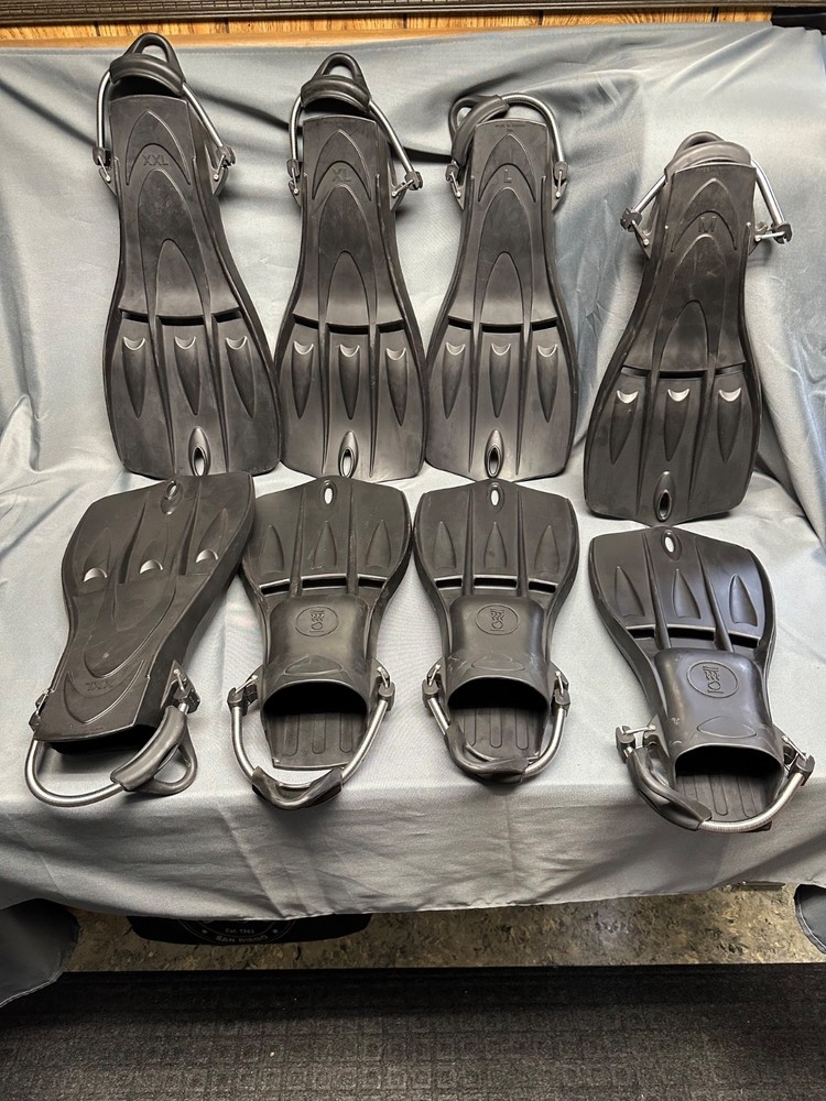 Fourth Element Tech Fin Scuba Fin. Size X X -Large Black