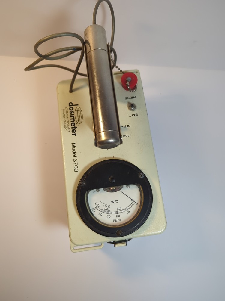 Dosimeter Model 3700 Geiger Counter Survey Meter Tested Working