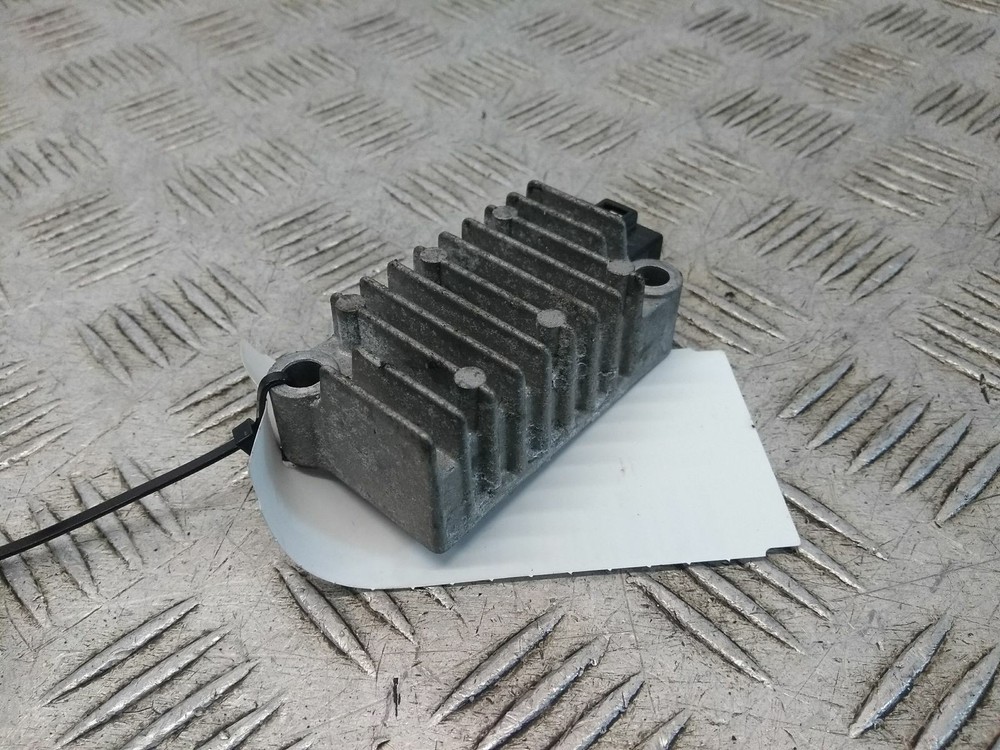 2014 YAMAHA MT 125 RECTIFIER REGULATOR