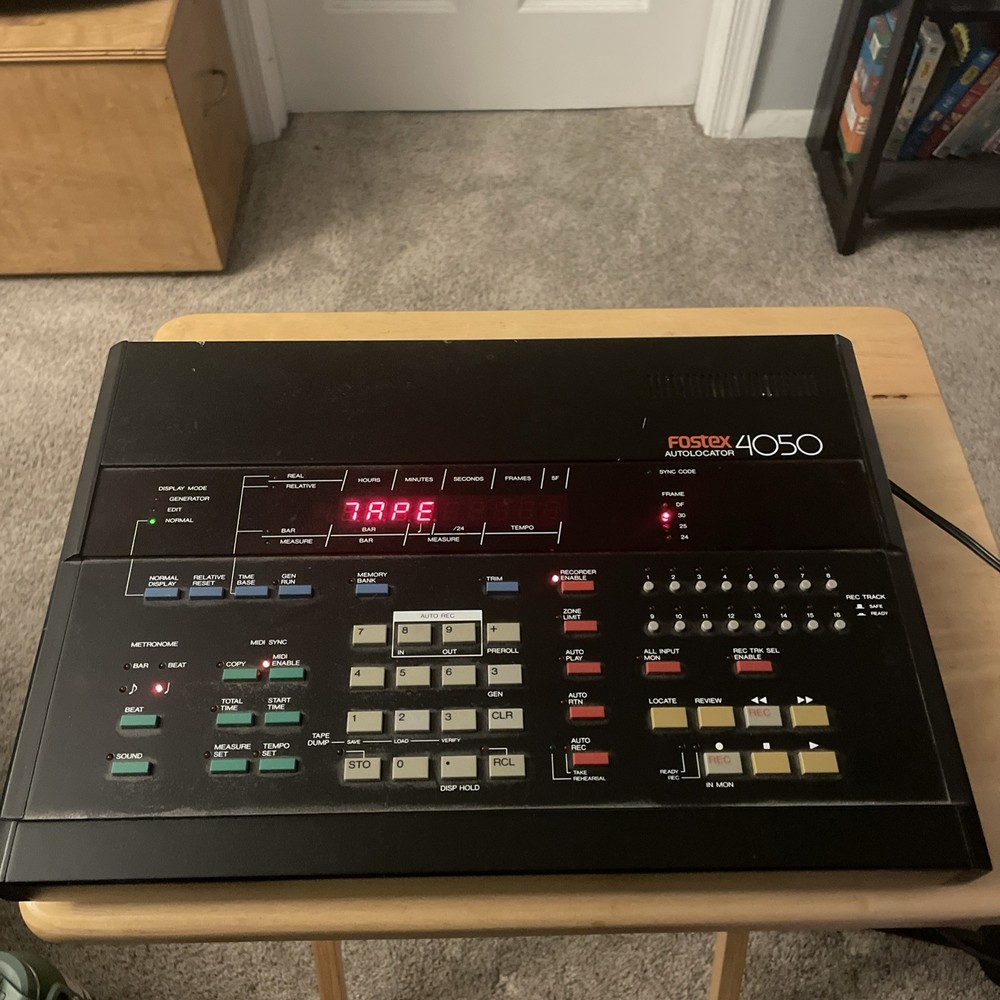 Fostex 4050 Autolocator - Powers on - SOLD AS/IS