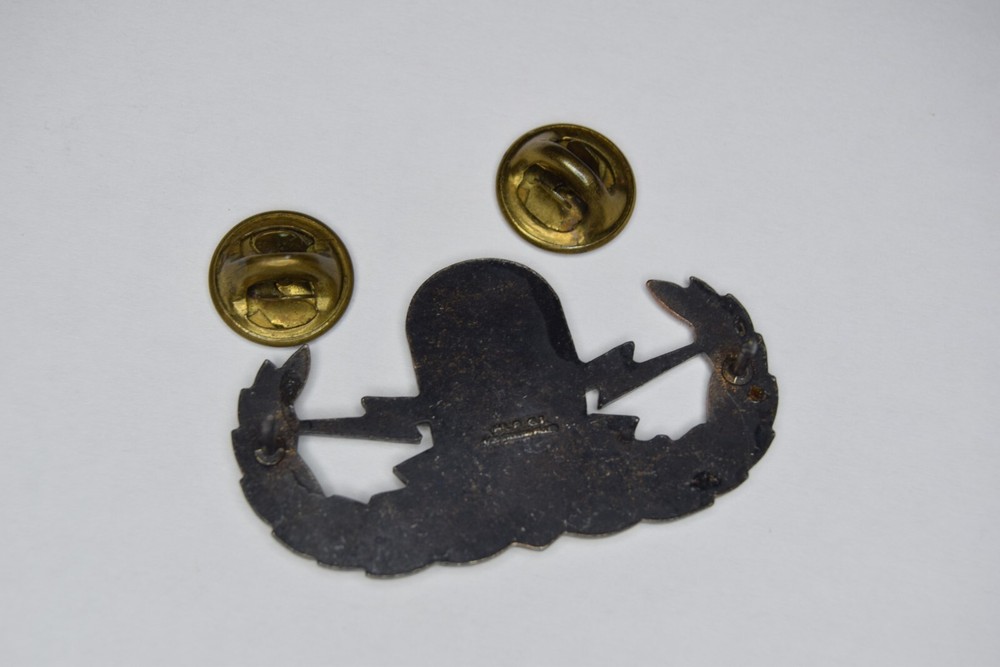 Vietnam War era EOD Explosive Ordnance Disposal Basic Badge USMC Army Navy USAF