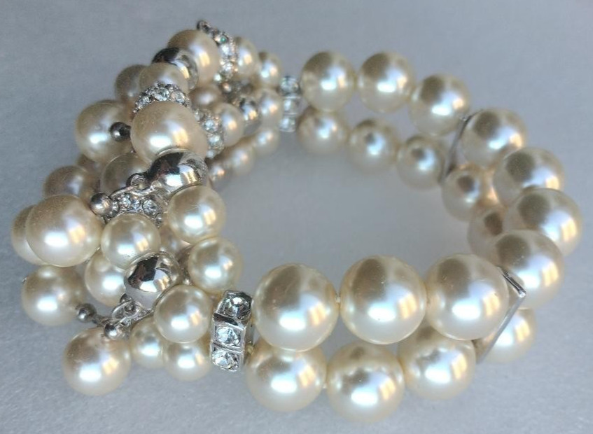 Vinyage Runway Multi Pearl Bracelet with Many Dangles
