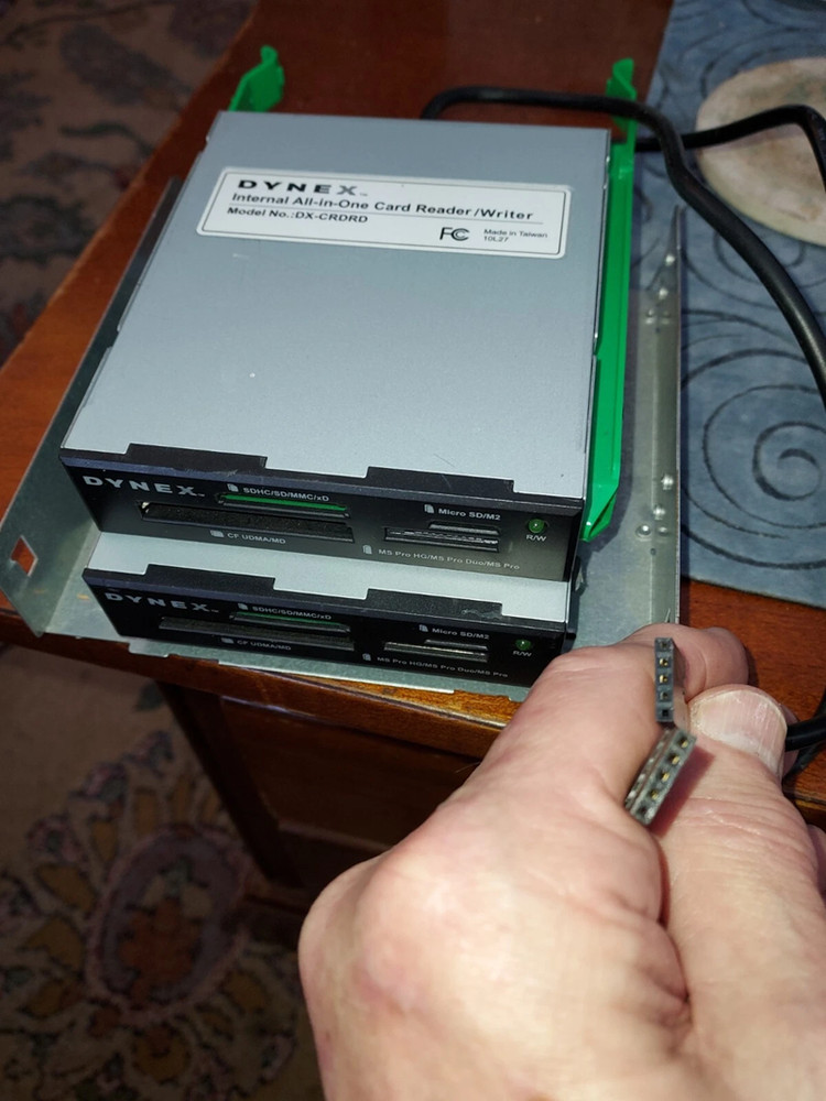 dynex Internal all in 1 card reader writer