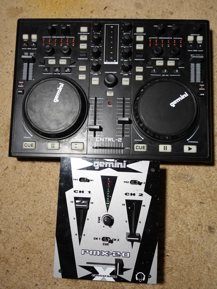 Gemini CNTRL-2 USB MIDI DJ Controller & Gemini PMX-20