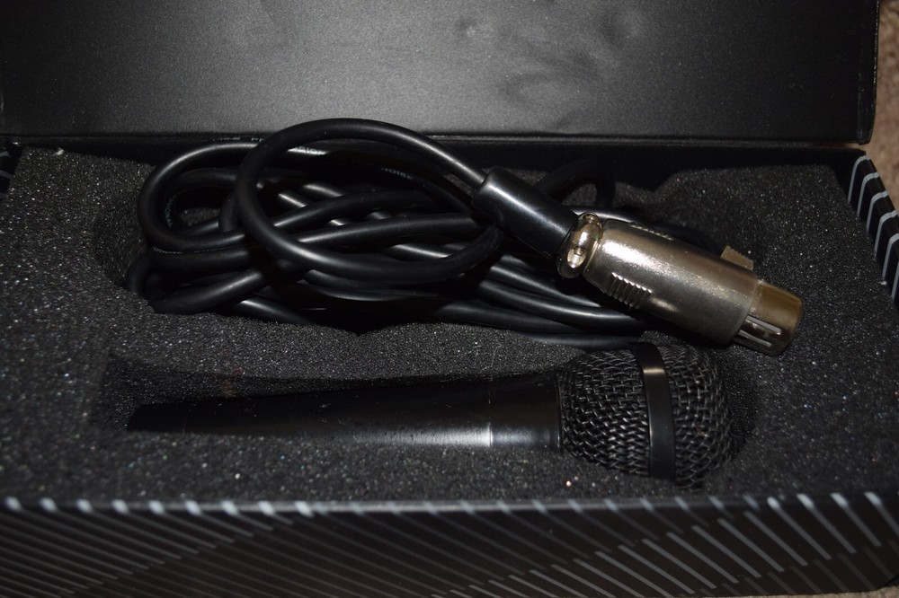 Vintage Pro. 2 Dynamic Microphone Model No. DM-405