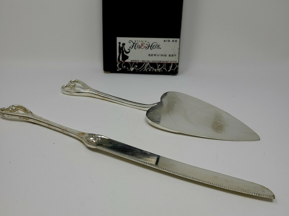 HIS & HERS, KNIFE & SPATULA, SERVING SET, HEART THEMED, USED