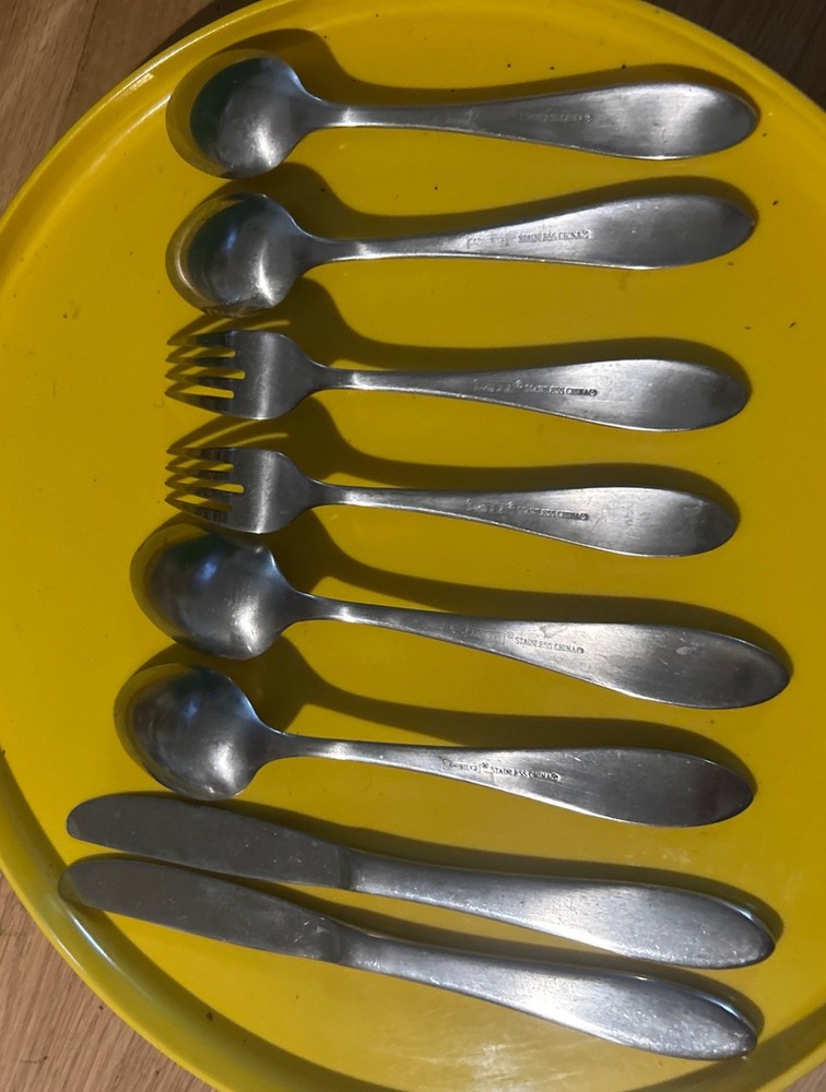 8 Pc Cambridge Silversmiths Hailey Stainless Mixed Flatware Knives Spoons Forks