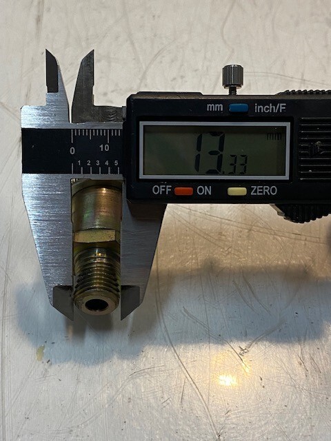 Safeway S35-2 Hydraulic Quick Coupler 10,000 PSI Max S31-2B