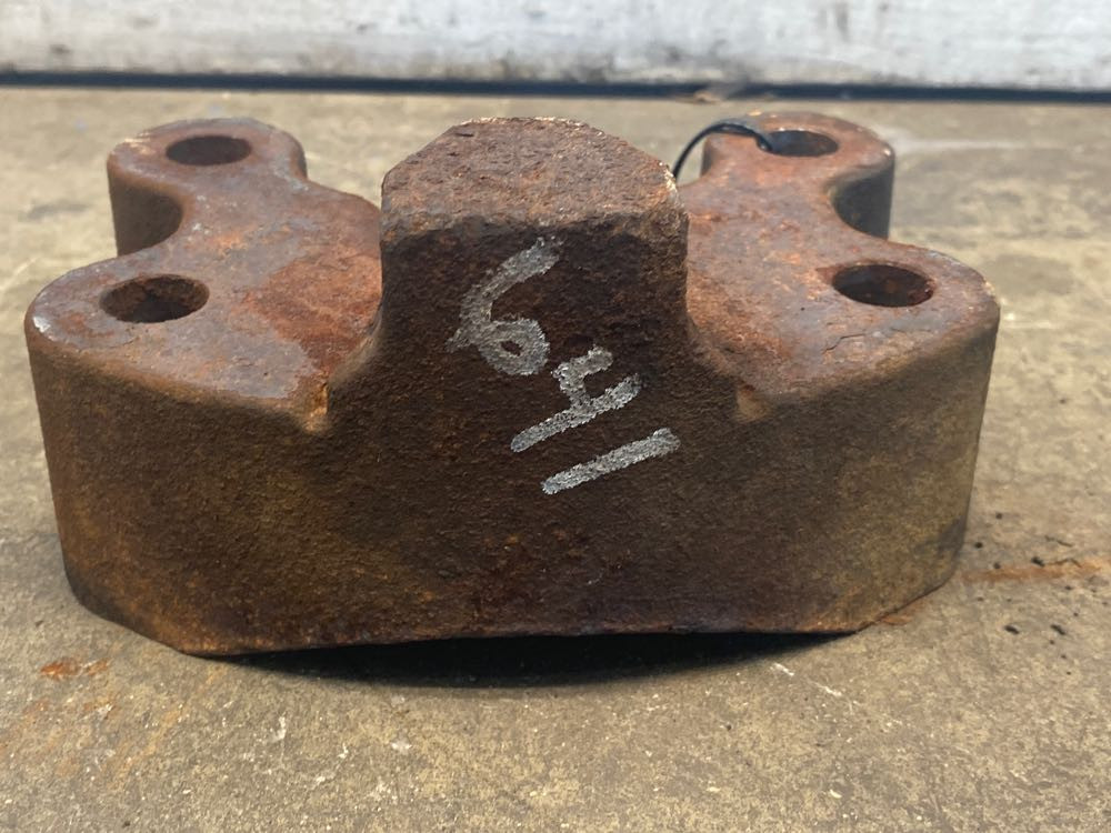 Suspension Bracket (641-12506)