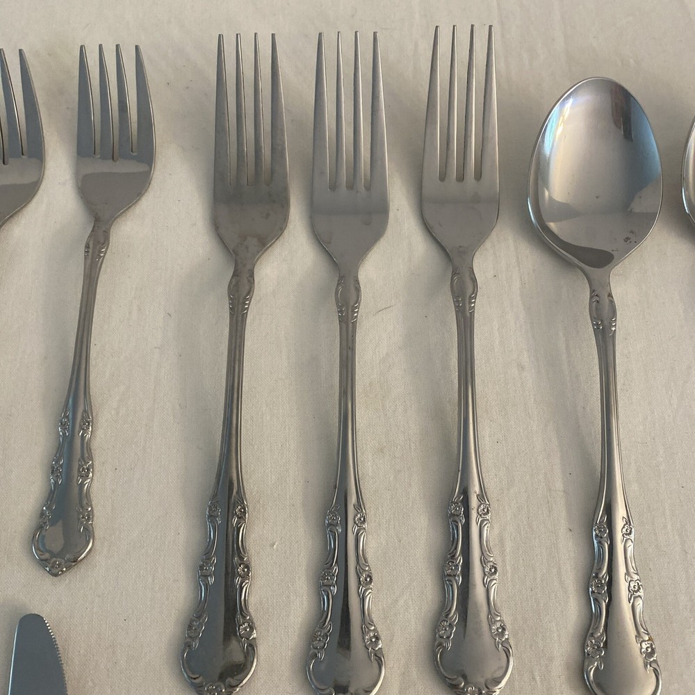 Select Stainless Flatware Korea Rose 20 Pieces Replacement Floral Flowers