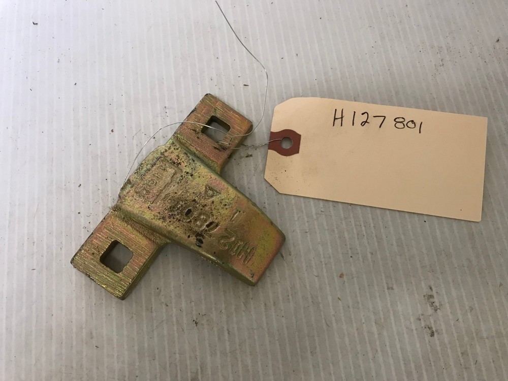 H127801 GENUINE John Deere CLIP