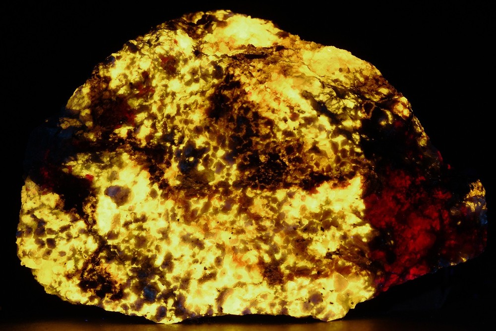 Fluorescent Ruby, Scapolite from China