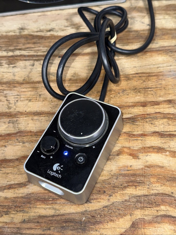 Logitech Z4i 2.1 Speaker System w/ Subwoofer & Wired Remote