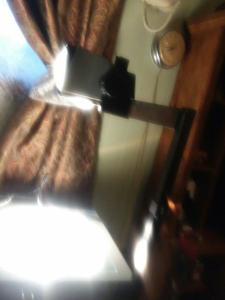 3M 910 Overhead Projector, Folding Dual Bulb lamp changer wall