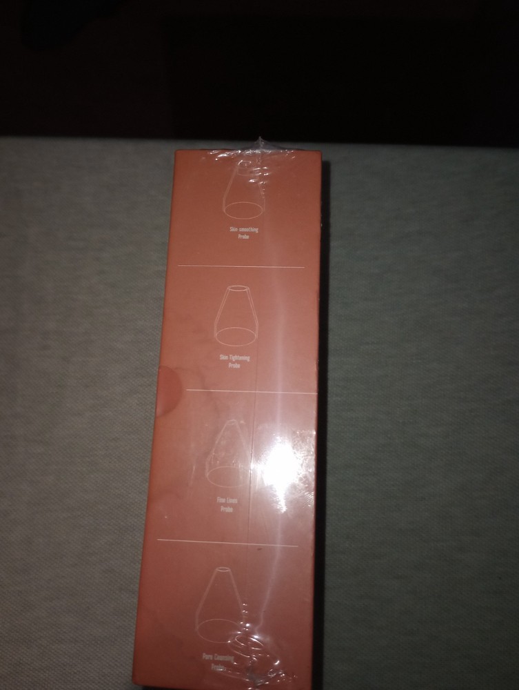 Oveo Microdermabrasion Device NIB Sealed