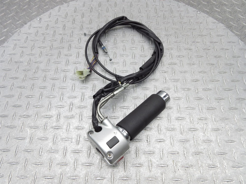 2005 04-05 Victory Kingpin Right Switch Throttle Control Cable Handlebar Grip