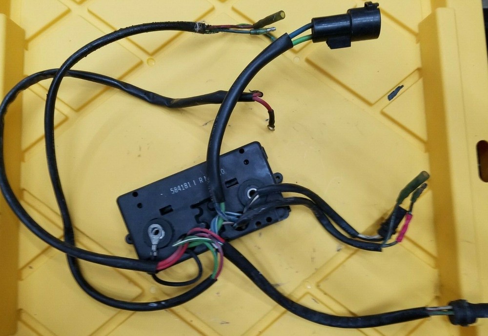 Johnson Evinrude  115hp Junction box 584181
