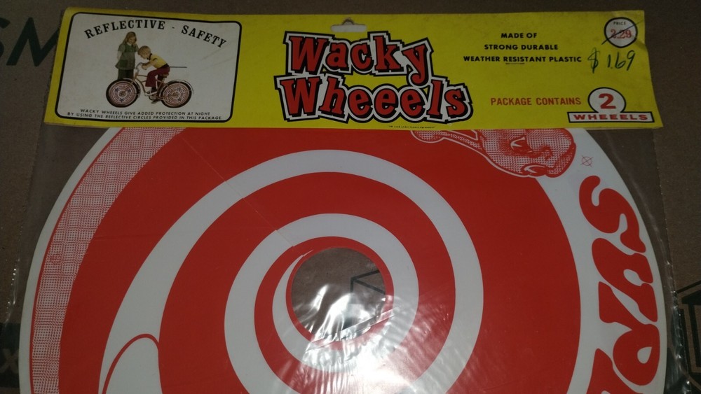 VINTAGE PAIR PINWHEEL WACKY WHEELS BICYCLE INSERTS (2 discs) Super Snail