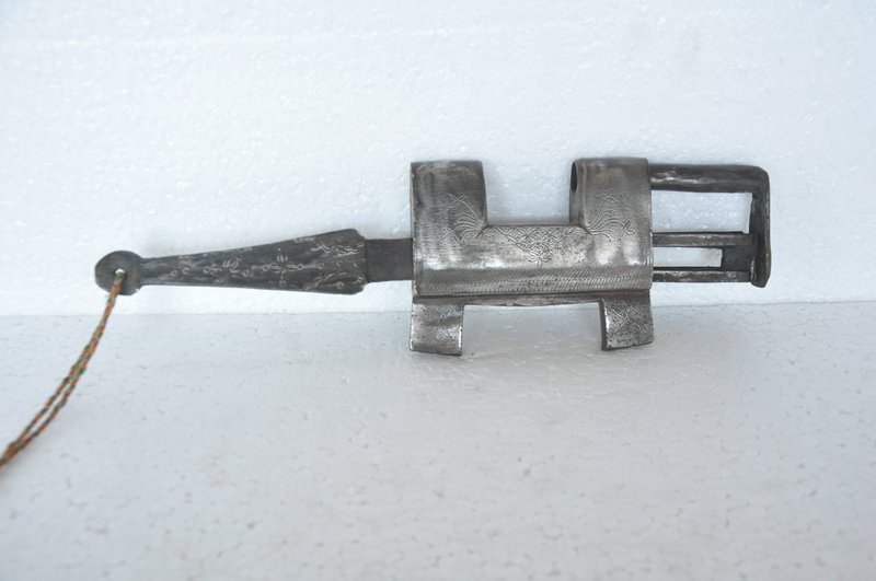 Vintage Iron Engraved Handcrafted Unique Solid Heavy Strip System Padlock