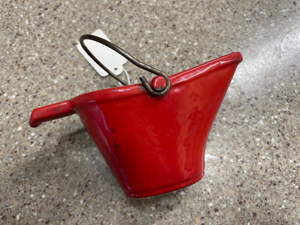 Red Coated Cast Iron Cool Bucket Ashtray