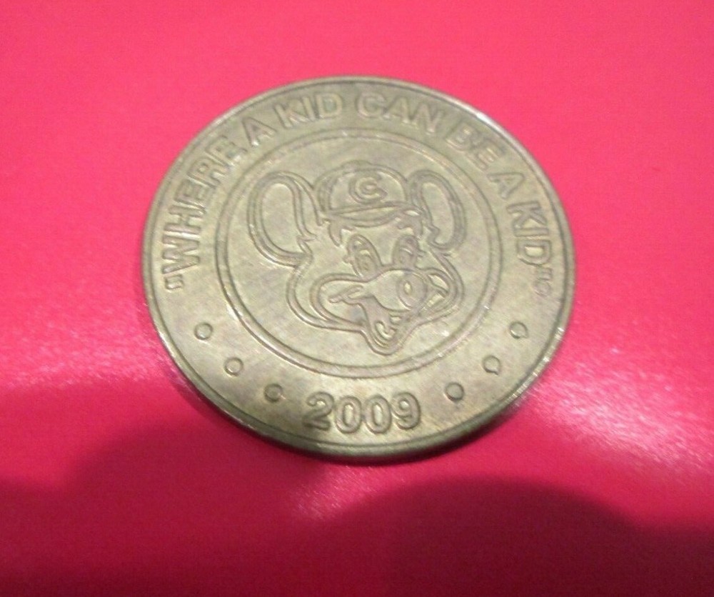 2009 Chuck E Cheese Token "Where A Kid Can Be A Kid"