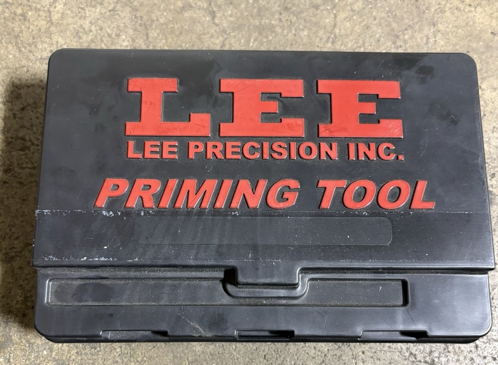 LEE 90215 Priming Tool Kit With Set Of 8 Shellholders