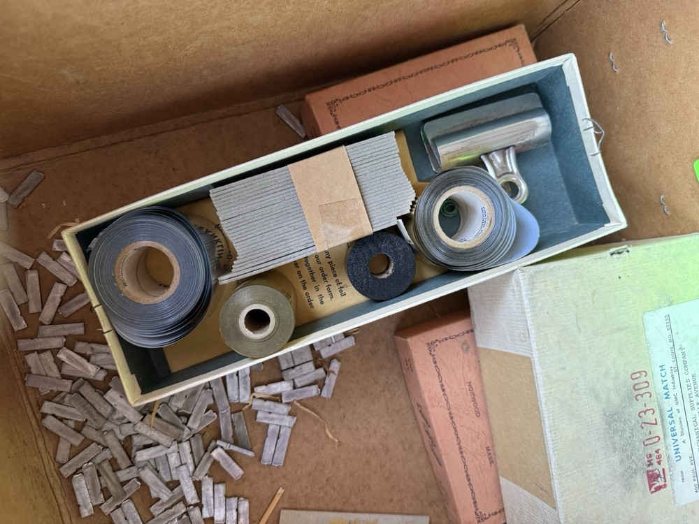 Franklin Manufacturing Universal Match Book Imprinter With Assorted Parts